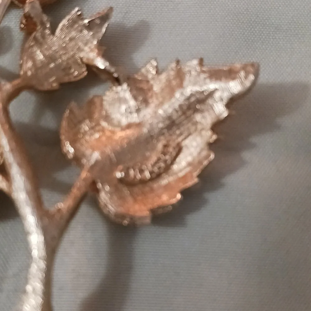 Vintage Rare Charel Brooch Textured Gold Leaves With Pearl, EUC - Picture 7 of 7